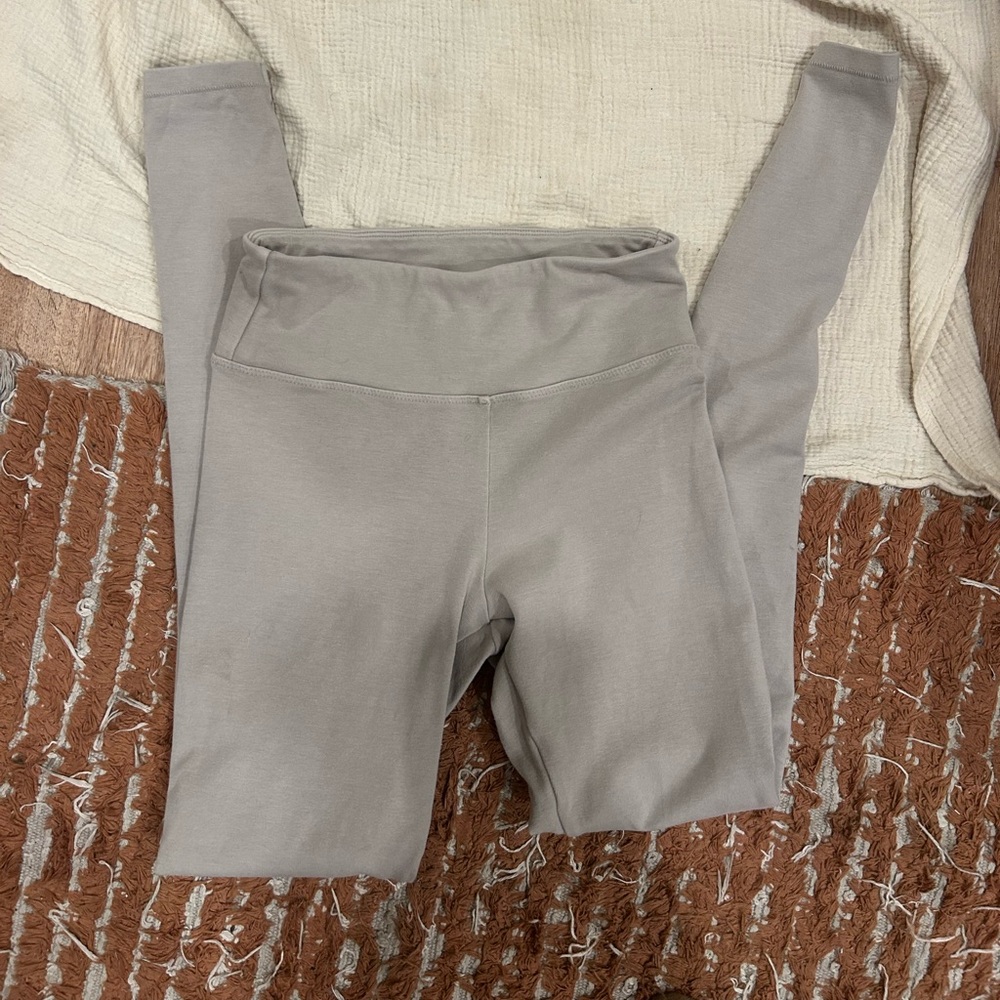 Skims Nude-Gray Leggings
